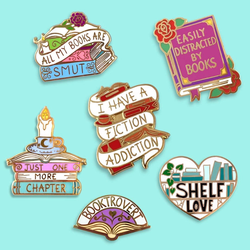 JUBLY-UMPH - "BOOKTROVERT" LAPEL PIN