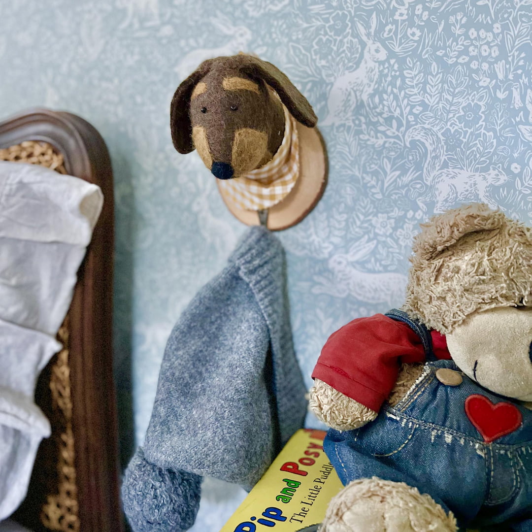 HOME DWELLER - Maple - Doggy Wall Decor Hook