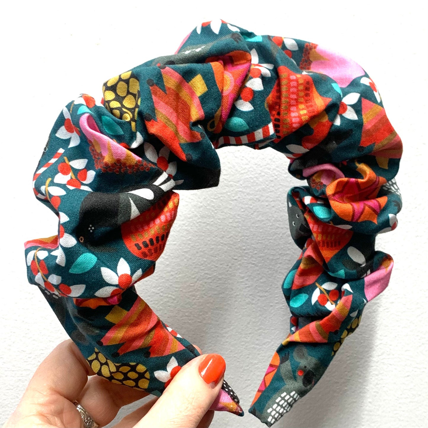 MAKIN WHOOPEE - BIG SCRUNCHIE CHRISTMAS HEADBANDS- Funky Aussie Christmas