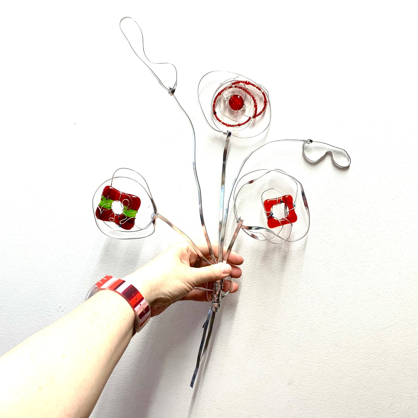 CARLEY CLARKE-RUSHTON - "Abstract Flowers #1" Wire Wall Hanging/Sculpture