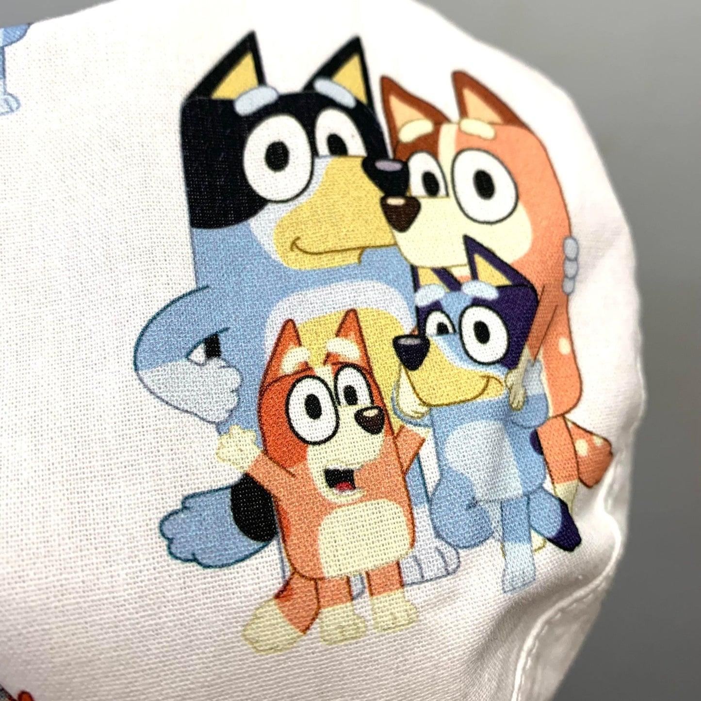 Teacups n Quilts- White Bluey Family Fabric Hat (Pineapples) - Kids Size Medium with Chin Strap