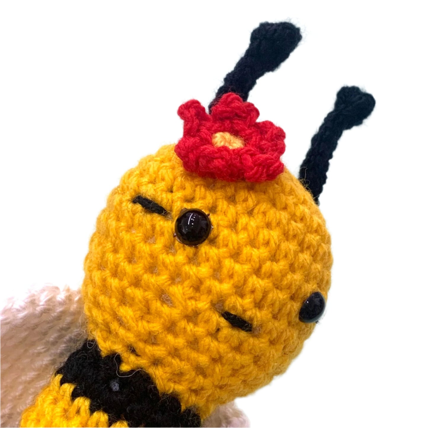 BEAKNITS - CROCHETED BUMBLE BEE- Red Flower