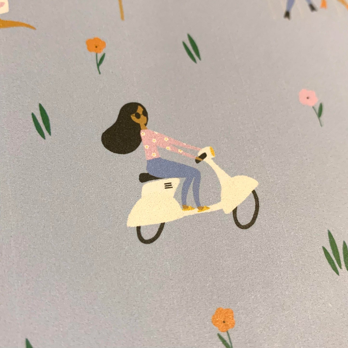 NUOVO - Gift Wrap- Girly Holiday