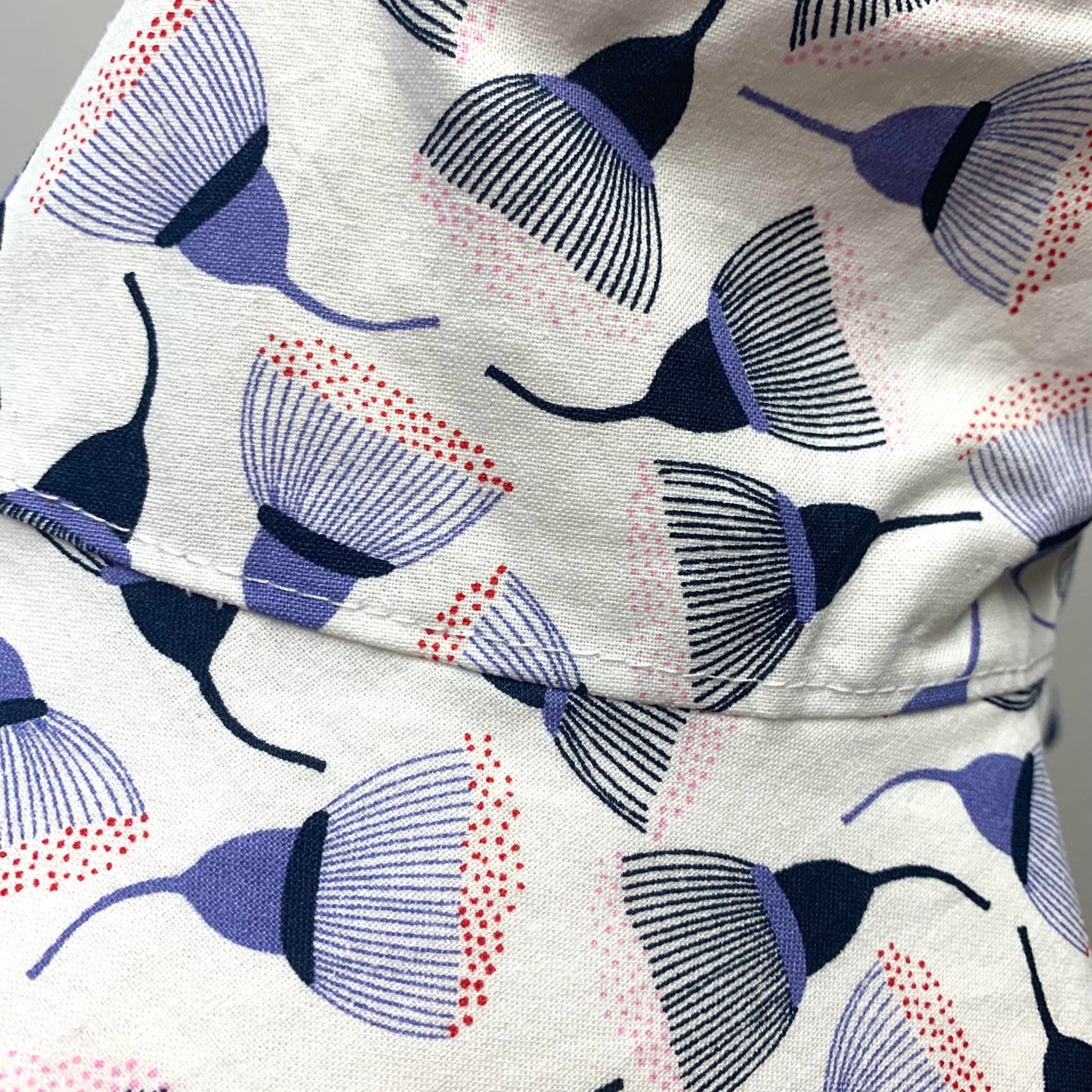 Teacups n Quilts- White Gum Flowers - Adult Size