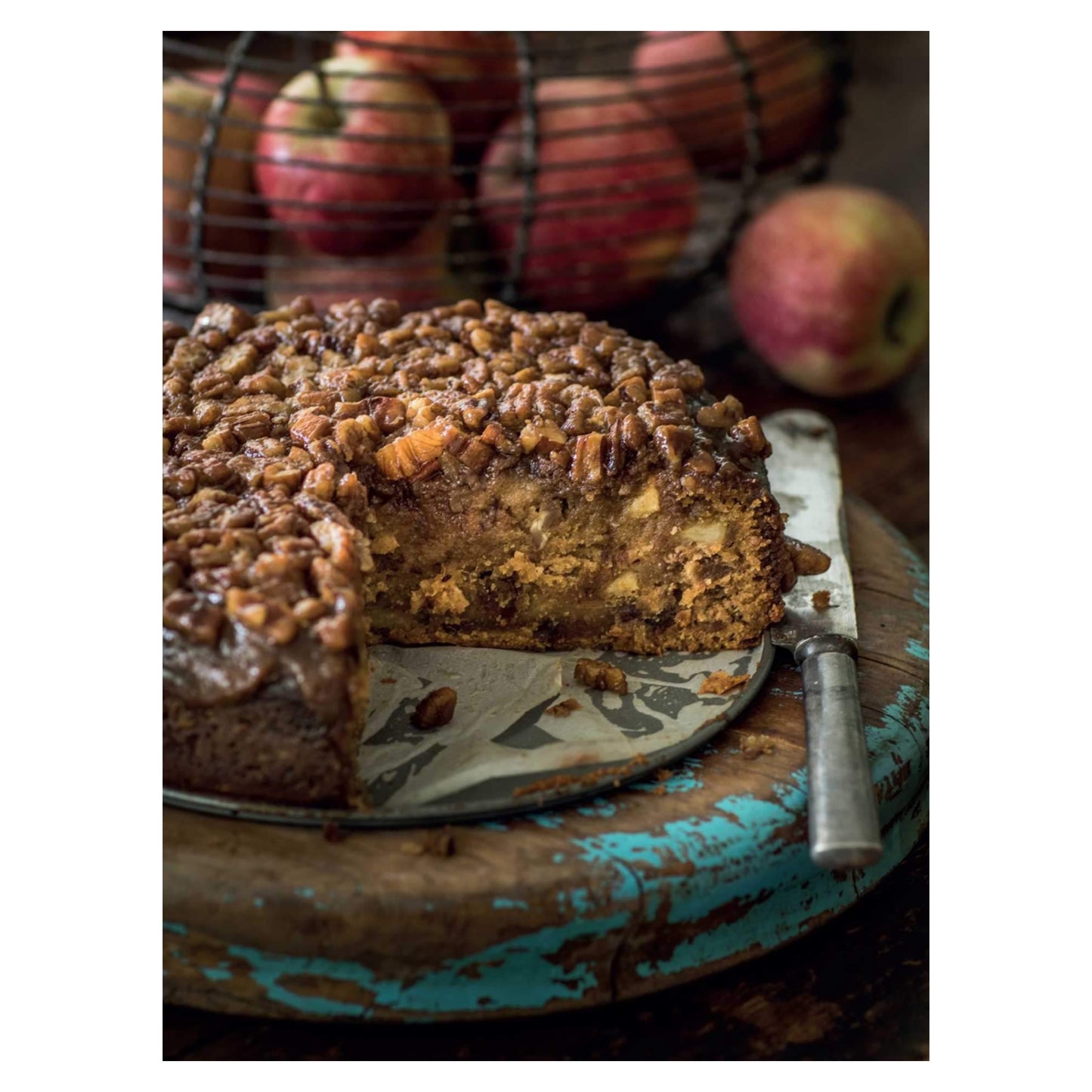 BOOKS & CO - A Year of Sundays A cookbook, a conversation, and reflections on the world around me- By Belinda Jeffery