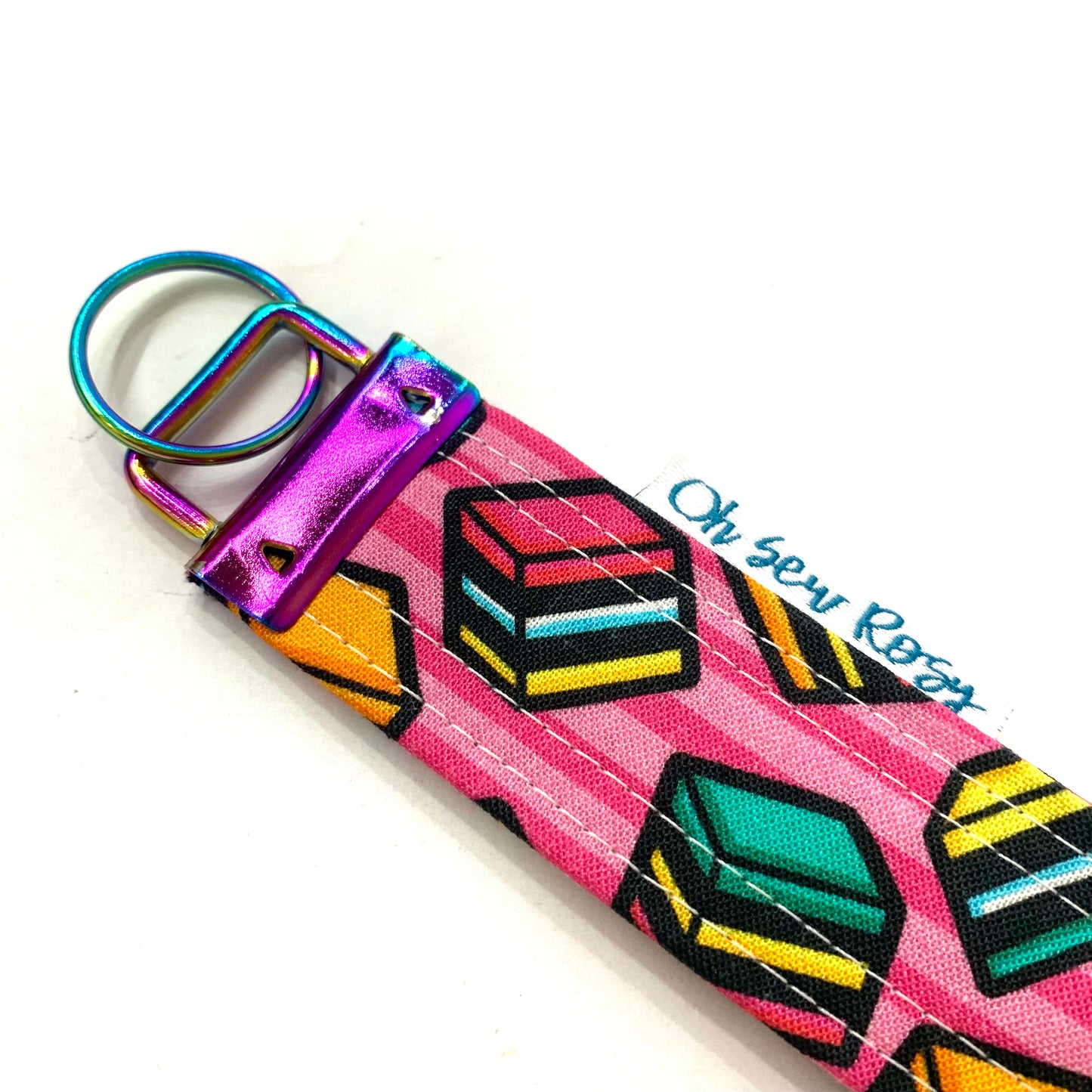 OH SEW ROSY: KEY FOBS/WRISTLET- LICORICE ALLSORTS