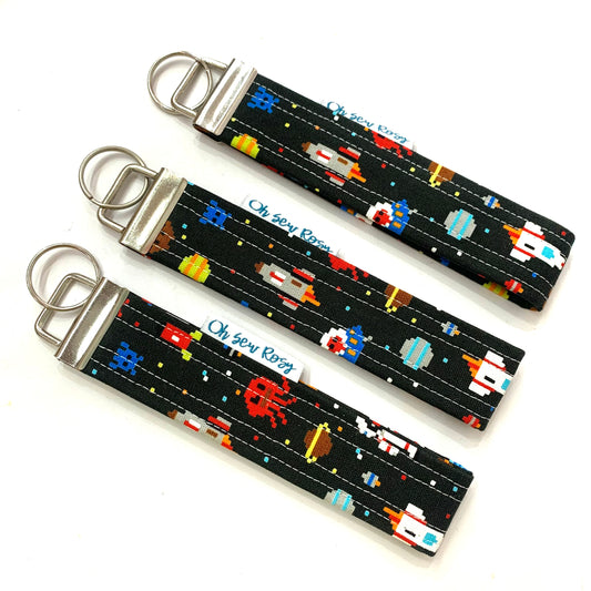 OH SEW ROSY: KEY FOBS/WRISTLET- SPACE INVADERS