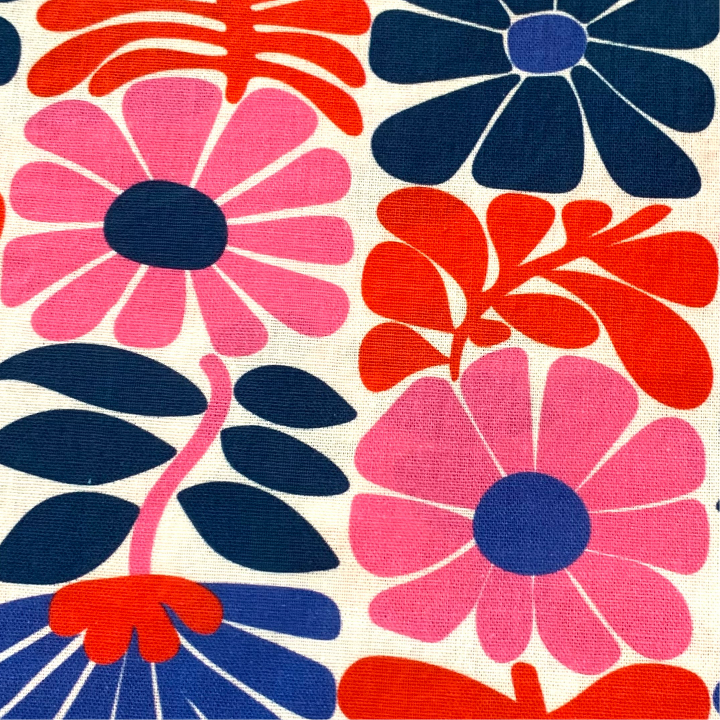 MUMMA WHOOPEE- "Folky Flowers" APRON- Jocelyn Proust Fabric