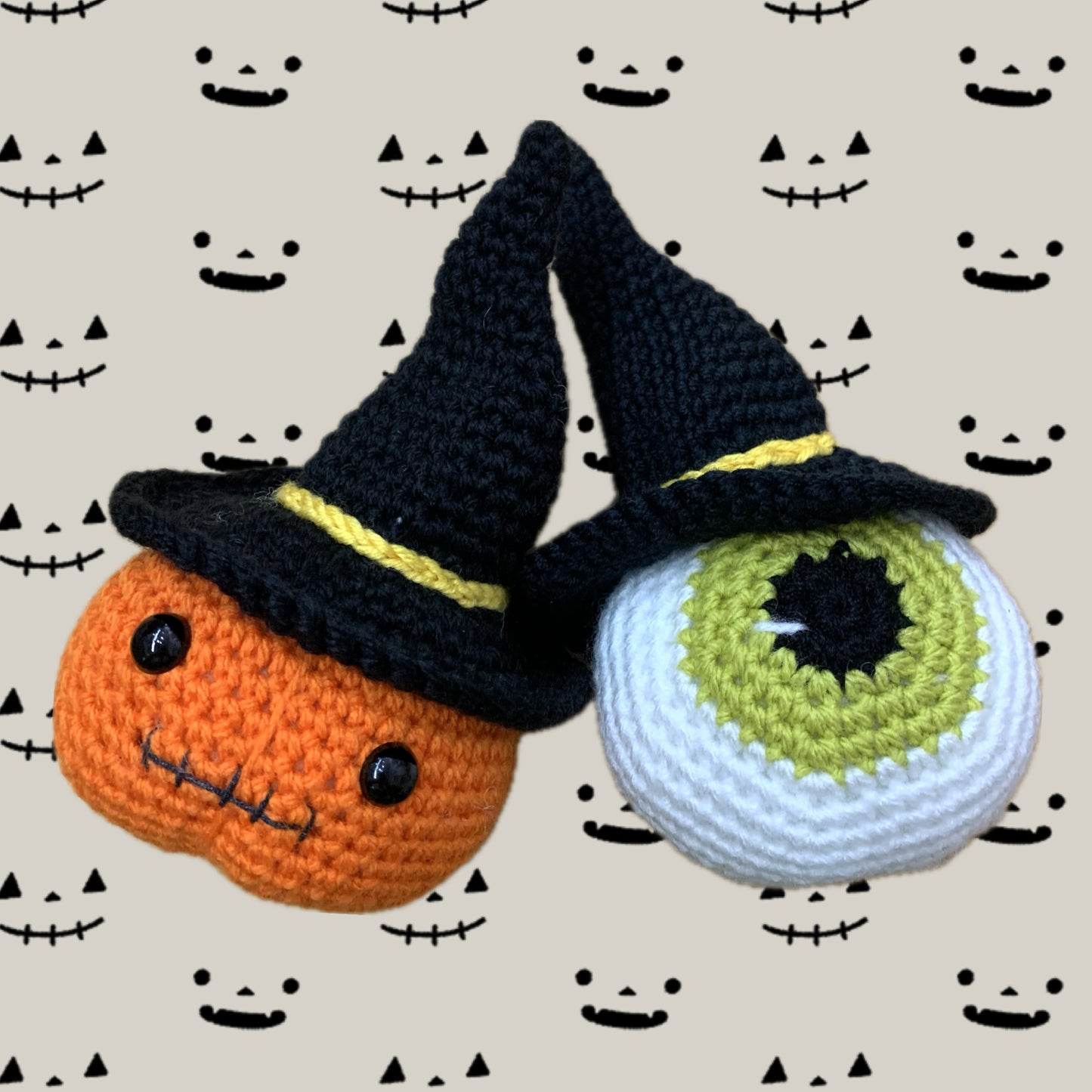 BEAKNITS- "WITCH'S HAT JACK"- MEDIUM CROCHETED HALLOWEEN TOY/DECORATION