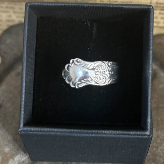 MOLLY MADE - "Pitcher"- Silverware Ring