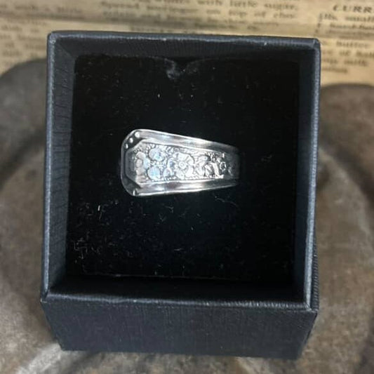 MOLLY MADE - "Floral" Silverware Handle Ring