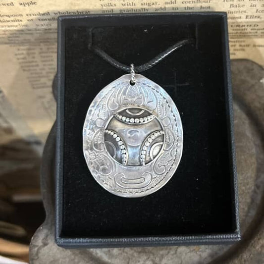 MOLLY MADE- "Jasmine" Pendant Necklace