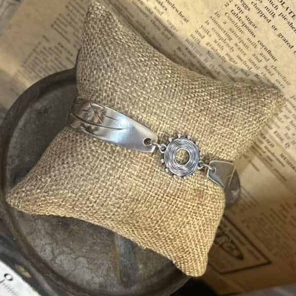 MOLLY MADE- "Stardust Handles" Bracelet