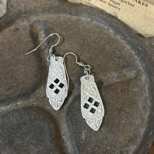 MOLLY MADE- "Dutch" Filigree Handle Earrings