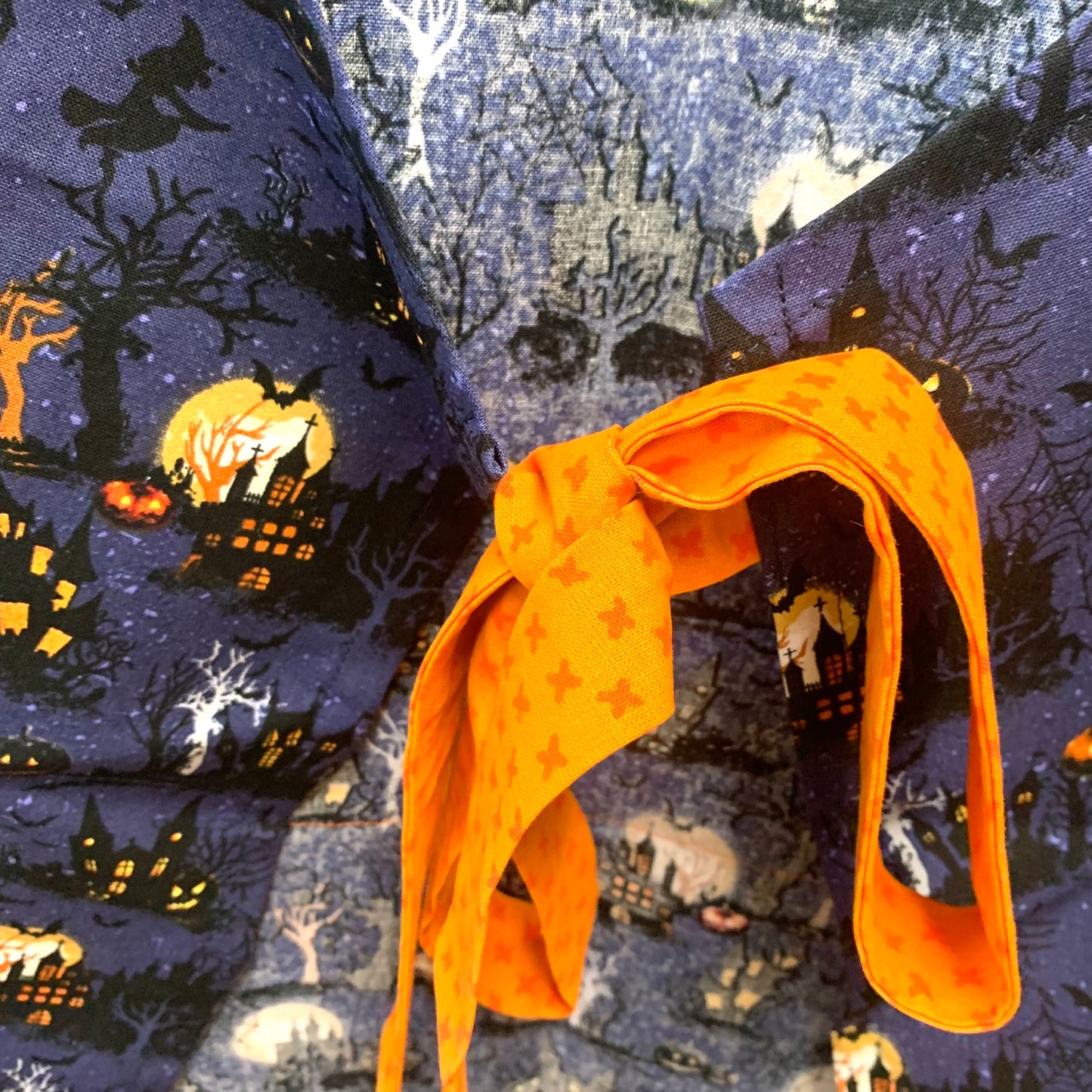 MAKIN' WHOOPEE - "Haunted House" HALLOWEEN APRON