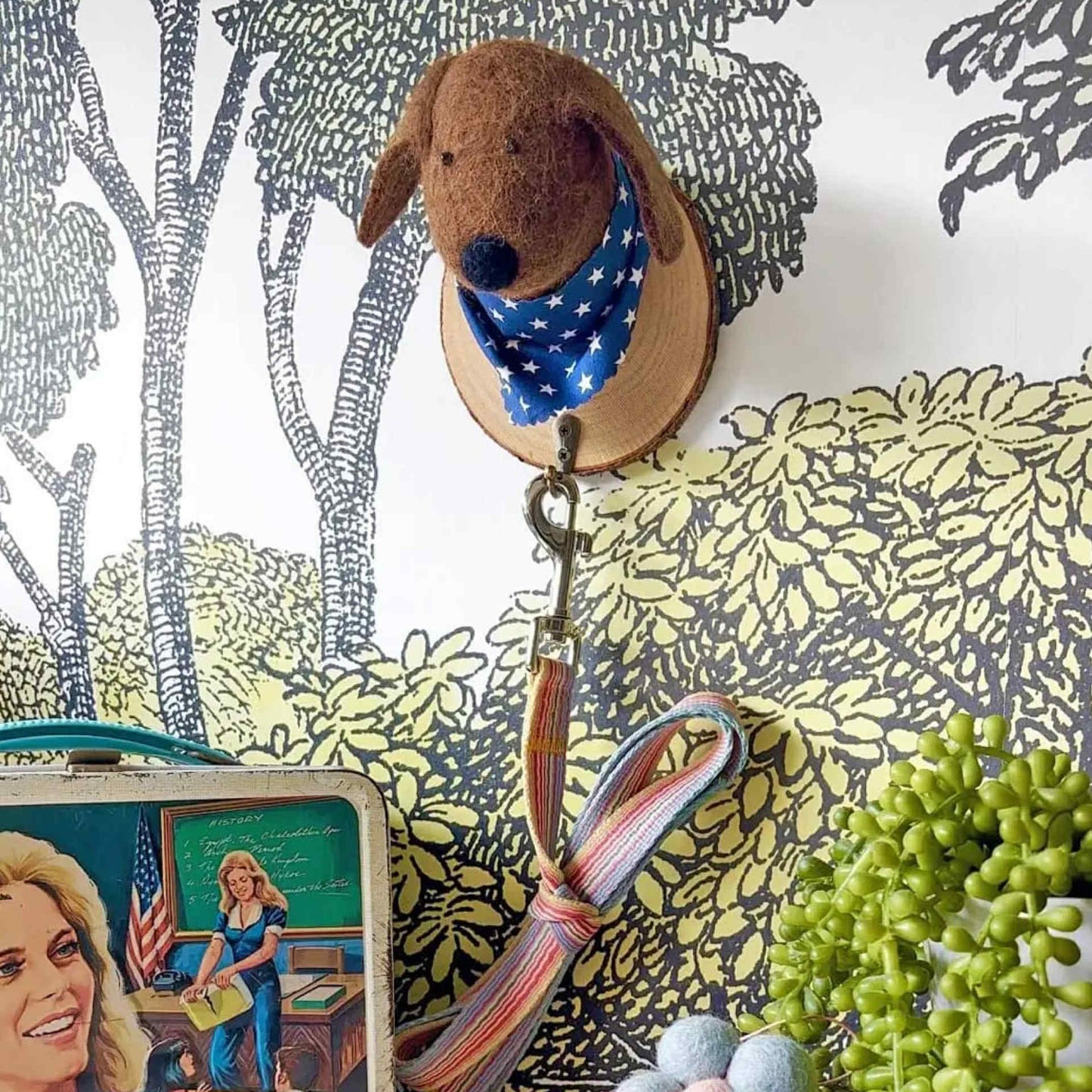 HOME DWELLER - Cioccolato - Doggy Wall Decor Hook