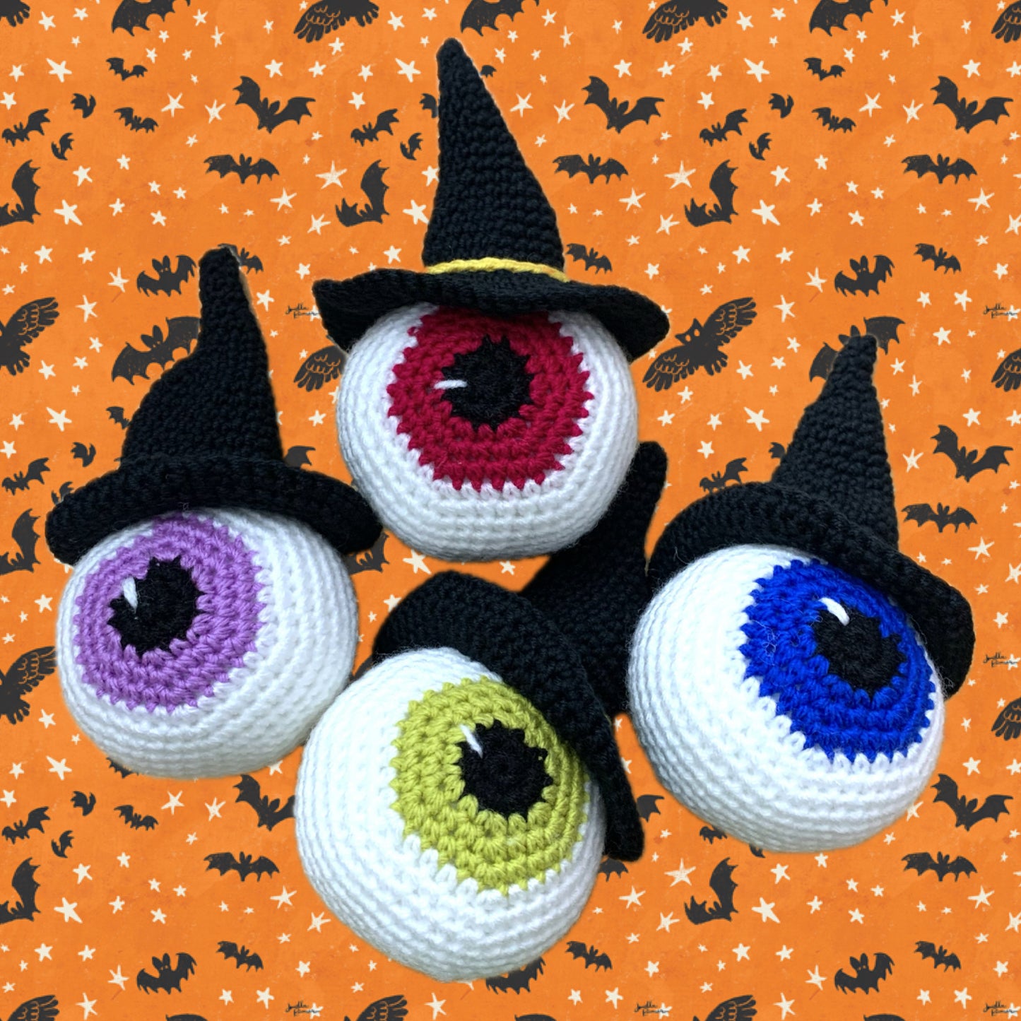 BEAKNITS- "GREEN EYEBALL"- CROCHETED HALLOWEEN TOY/DECORATION