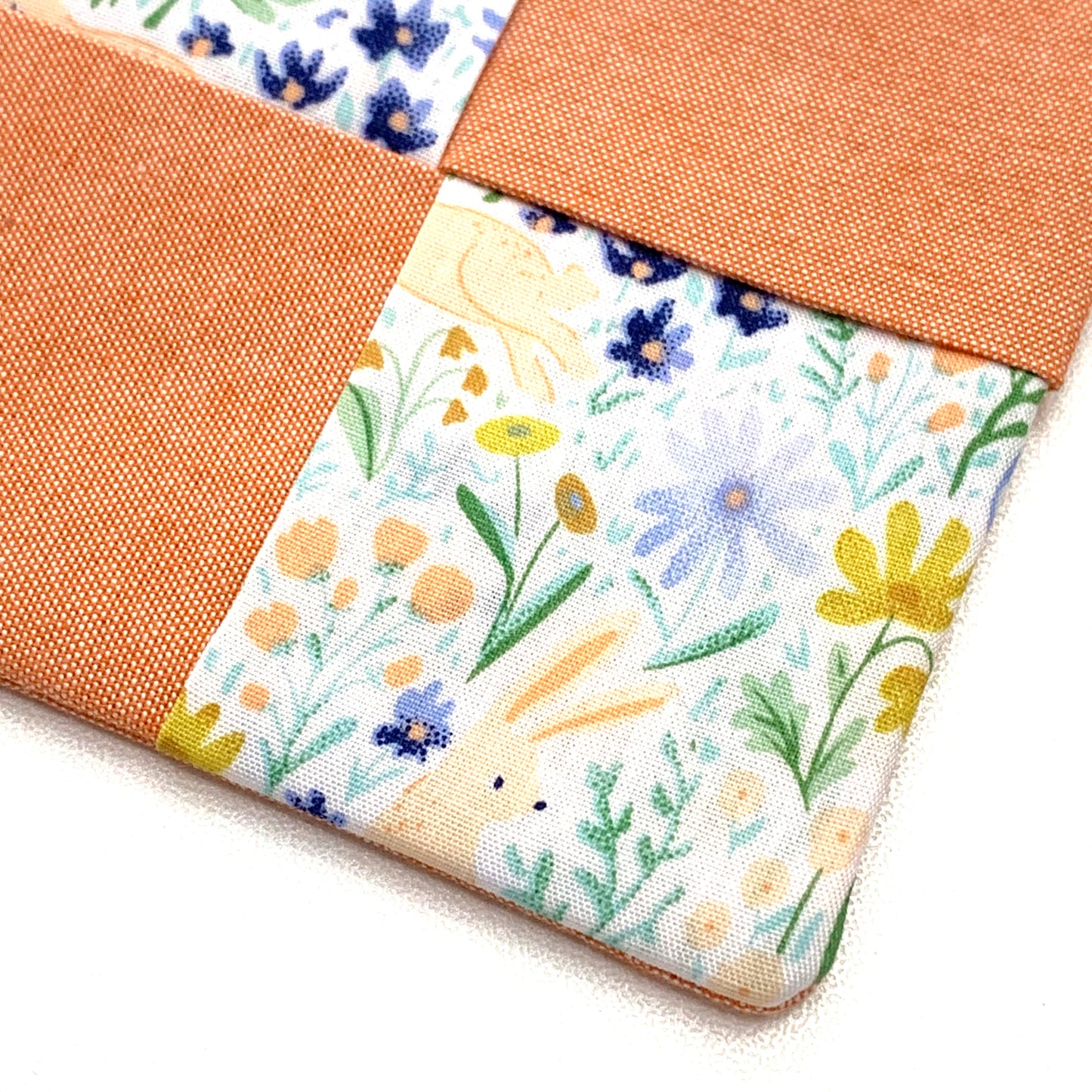 MUMMA WHOOPEE- SINGLE WINE GLASS SLIPPER/COASTERS- Bunny Meadow & Peach