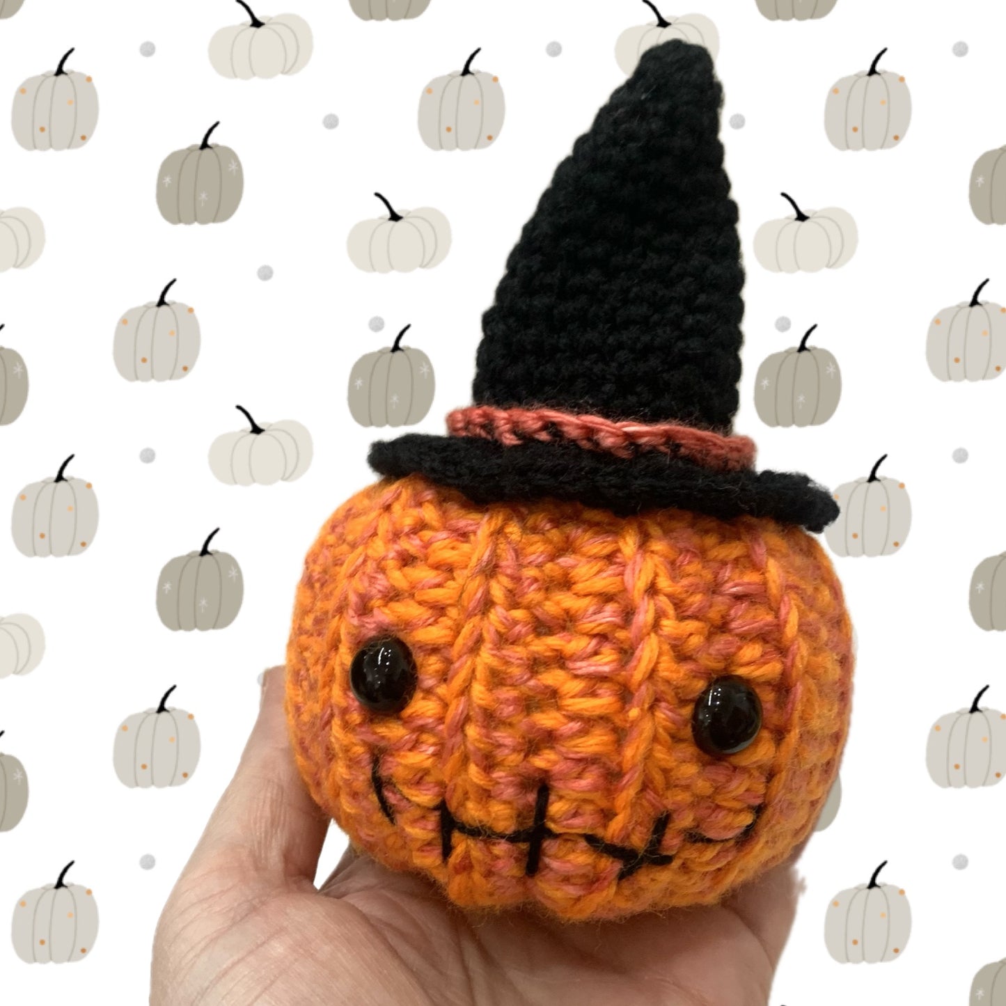 BEAKNITS- CROCHETED HALLOWEEN WITCHY JACK 'O' LANTERN- Peach on Hat
