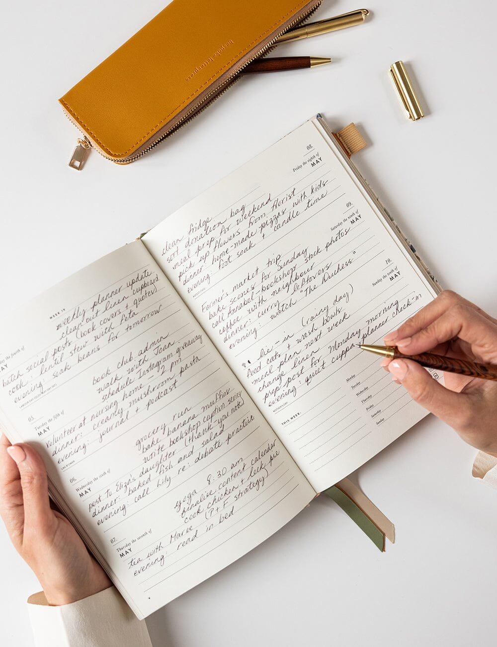 BESPOKE LETTERPRESS - 2026 Desktop Linen Bound Planner - Button Fern