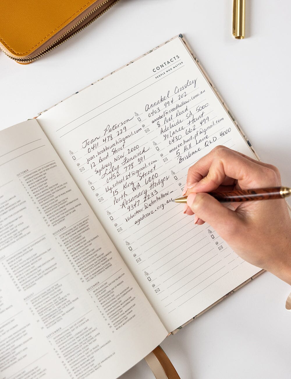 BESPOKE LETTERPRESS - 2026 Desktop Linen Bound Planner - Button Fern