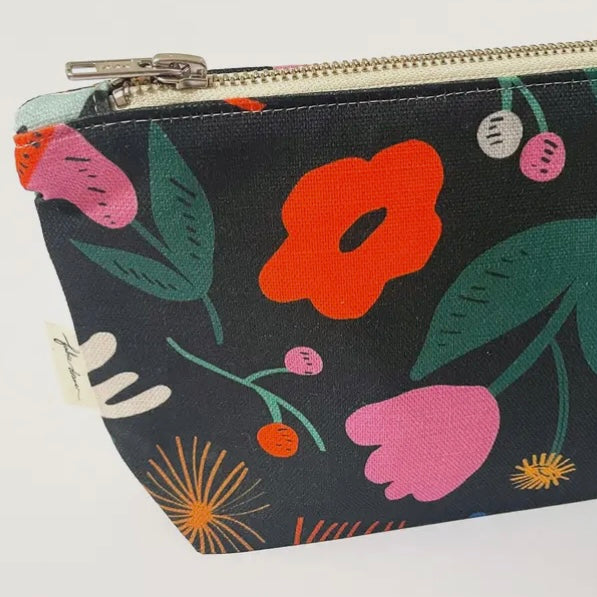 FABRIC DRAWER- Handmade Make-Up, Travel, Clutch Zip Purse - Floral Pop