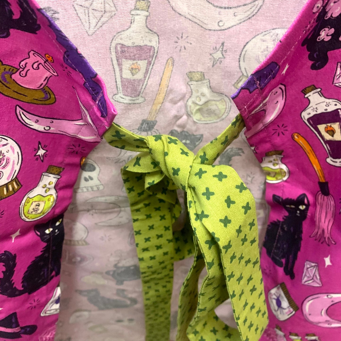 MUMMA WHOOPEE - "Hocus Pocus" HALLOWEEN APRON