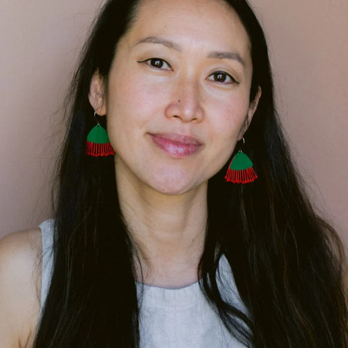 DENZ & CO- Midi Gum Blossom flower earrings in Red/Green - DANGLE EARRINGS