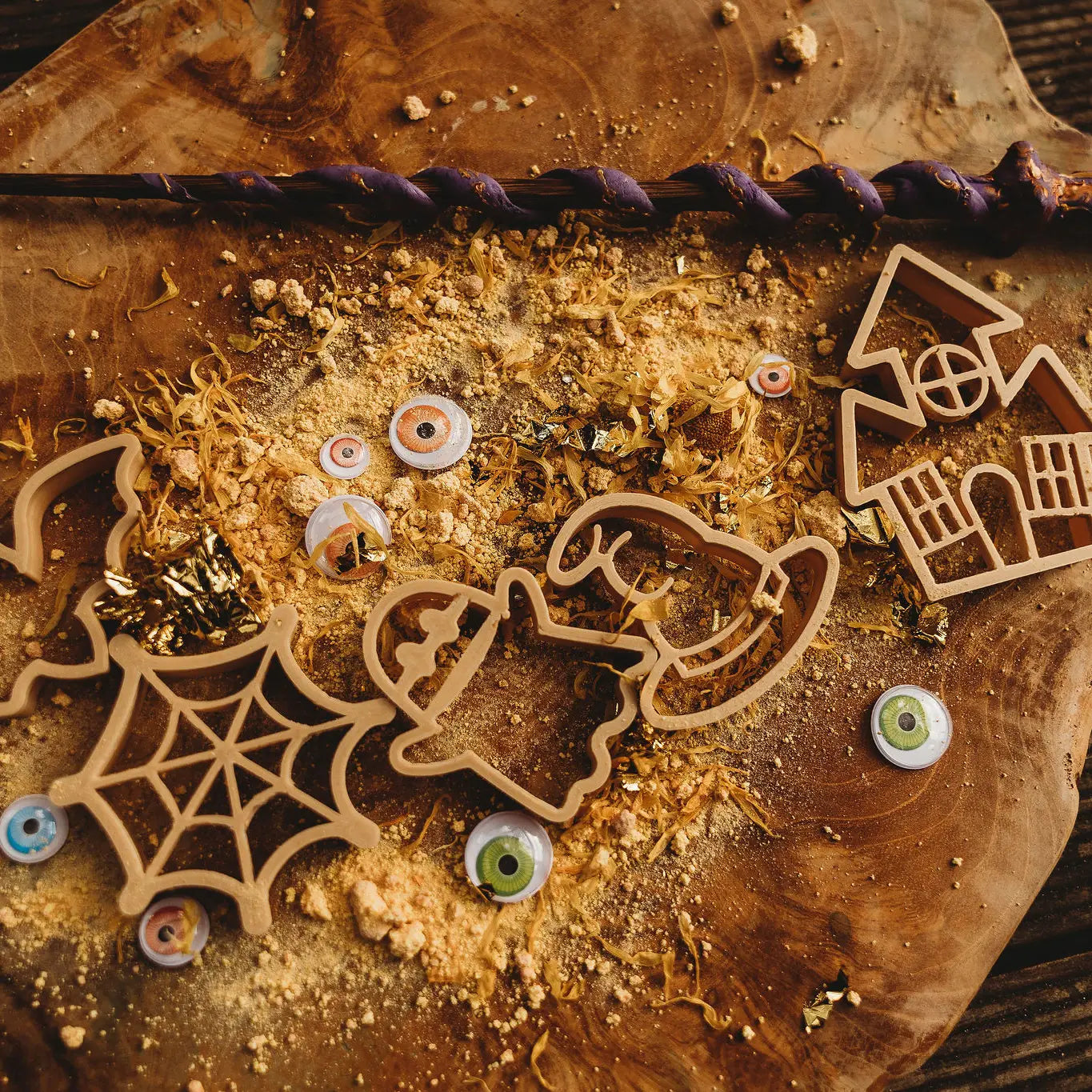 KINFOLK PANTRY- Halloween Cutter Set - Eco Playdough Tool