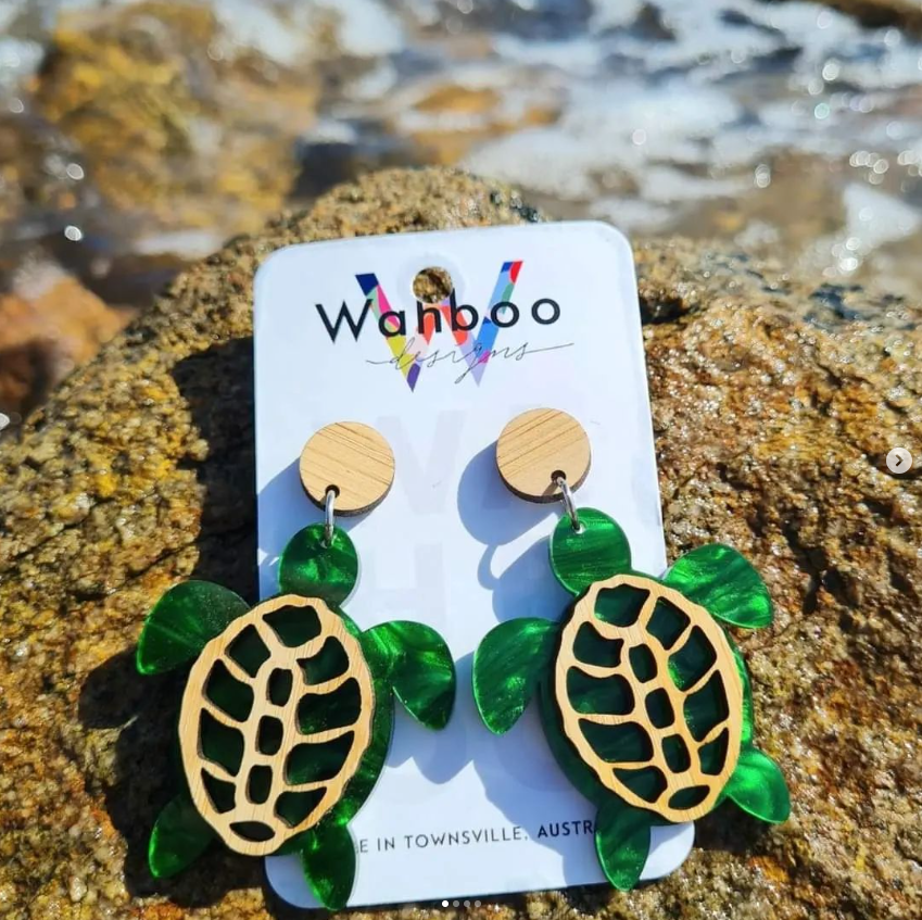 WAHBOO- Turtle Stud Dangle Earrings