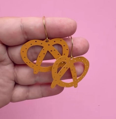 DENZ & CO- Midi Pretzel Earrings in Brown- DANGLE EARRINGS