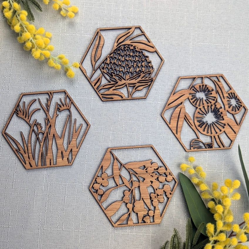 STRAYA ART- Australian Flowers - Wooden Coaster Set