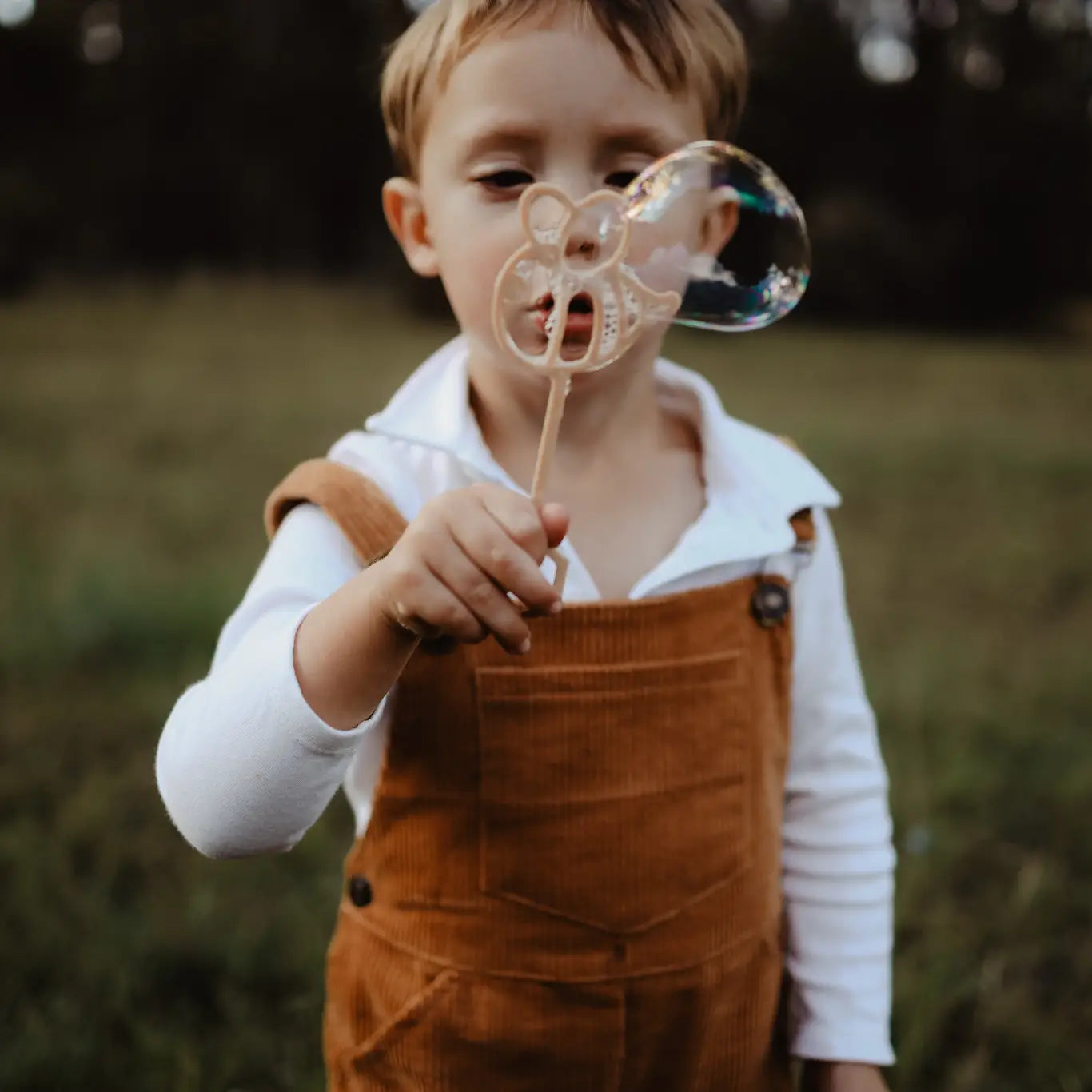 KINFOLK PANTRY- Bumble Bee Bubble Wand Eco Sensory Toy