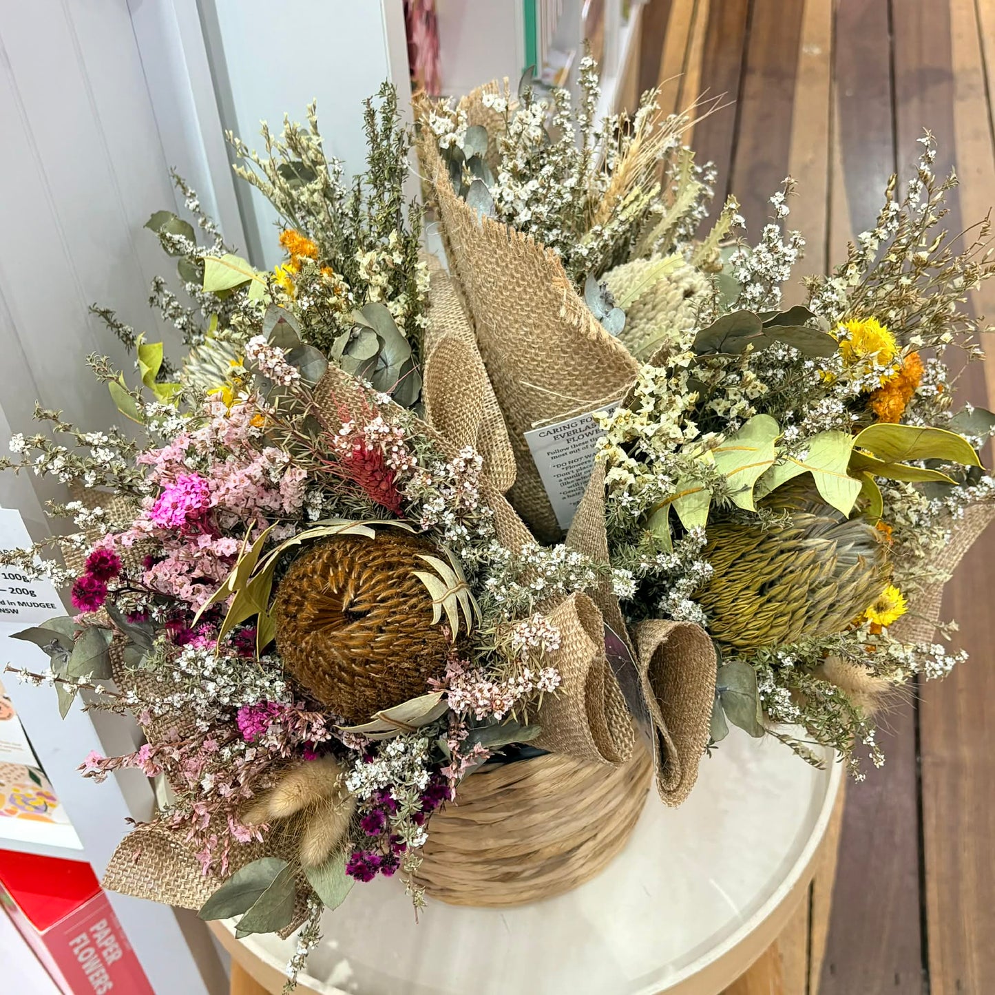 BEAUTIFUL POSY - Preserved Flower Posies Natural Cream/Whites