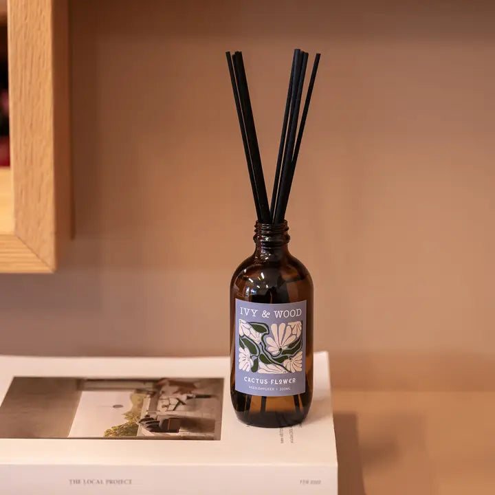 IVY & WOOD - Cactus Flower Reed Diffuser- Flora Collection