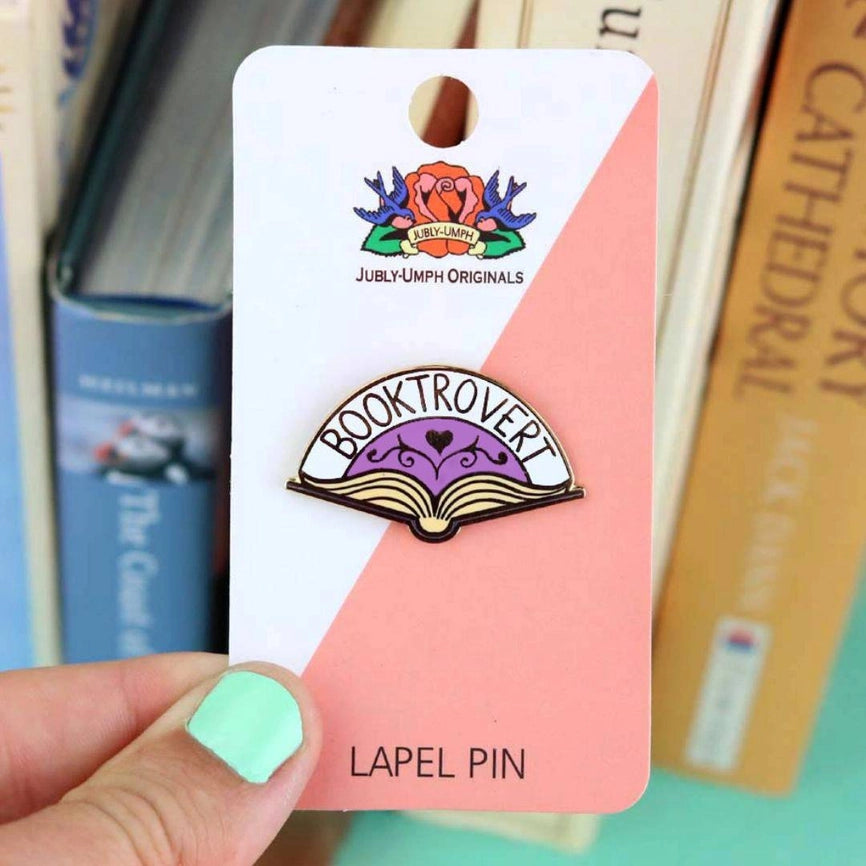 JUBLY-UMPH - "BOOKTROVERT" LAPEL PIN
