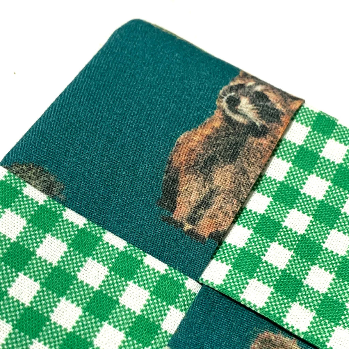 MUMMA WHOOPEE- SINGLE CHRISTMAS WINE GLASS SLIPPER/COASTERS- Woodland and Green Gingham