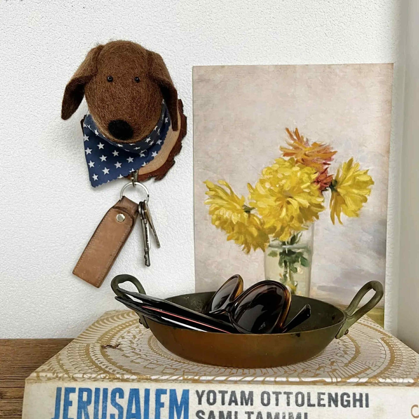 HOME DWELLER - Cioccolato - Doggy Wall Decor Hook
