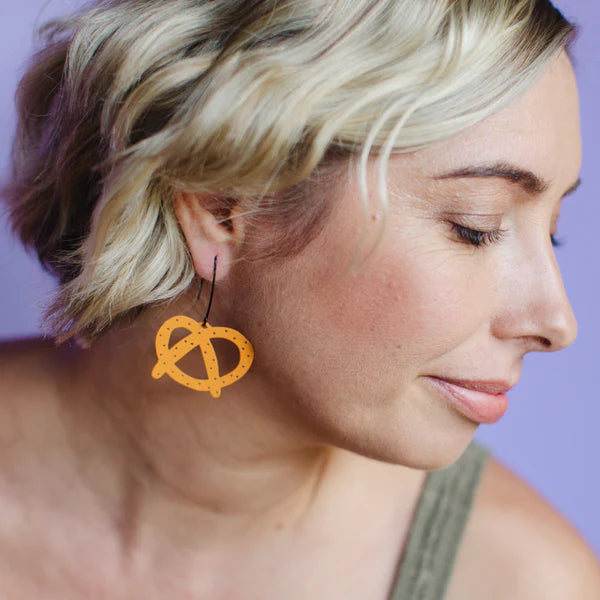 DENZ & CO- Midi Pretzel Earrings in Brown- DANGLE EARRINGS
