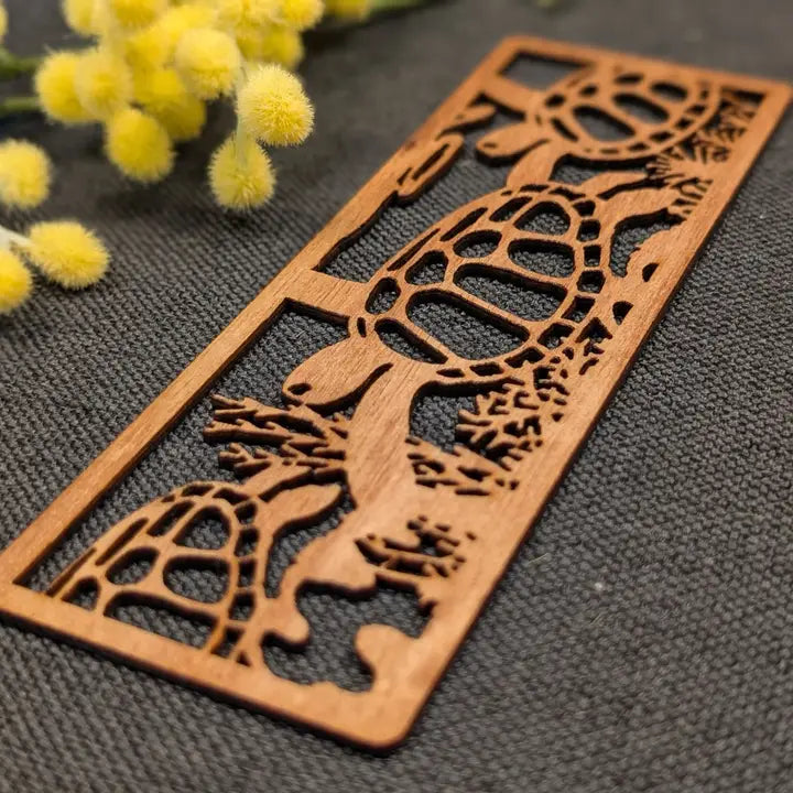 STRAYA ART- Giant Sea Turtle - Wooden Bookmark