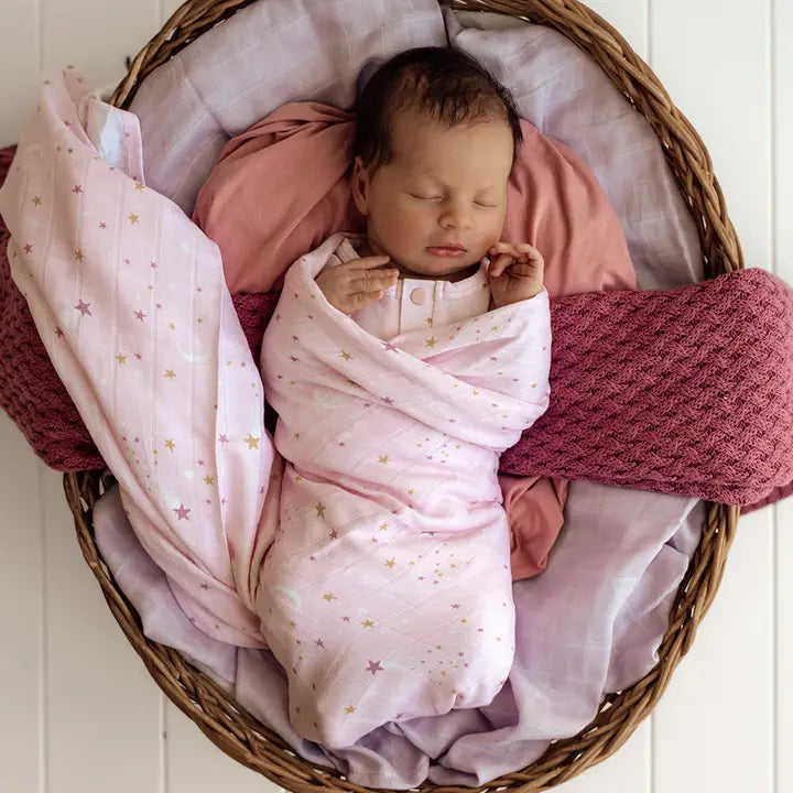 SNUGGLE HUNNY Twinkle Organic Muslin Wrap