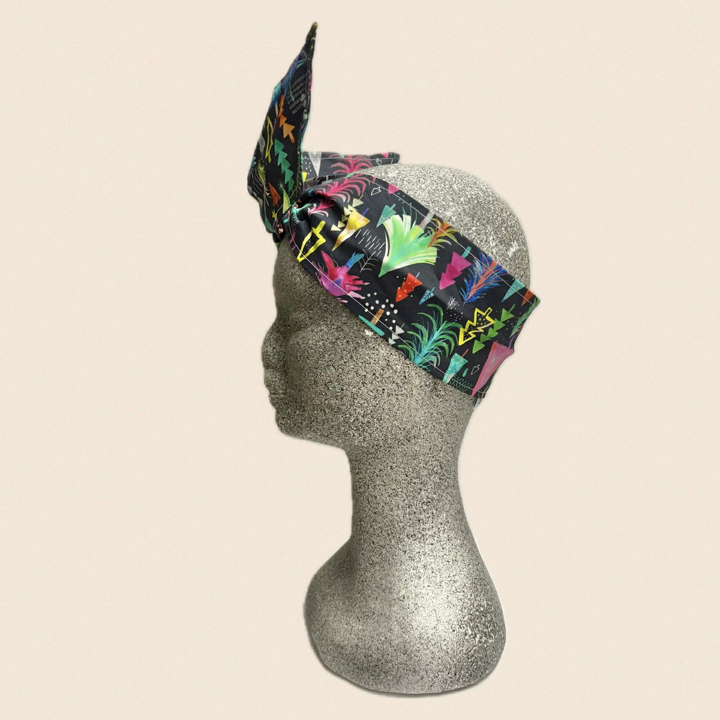 OH SEW ROSY: CHRISTMAS WIRE HEADBAND - Christmas Trees on Black