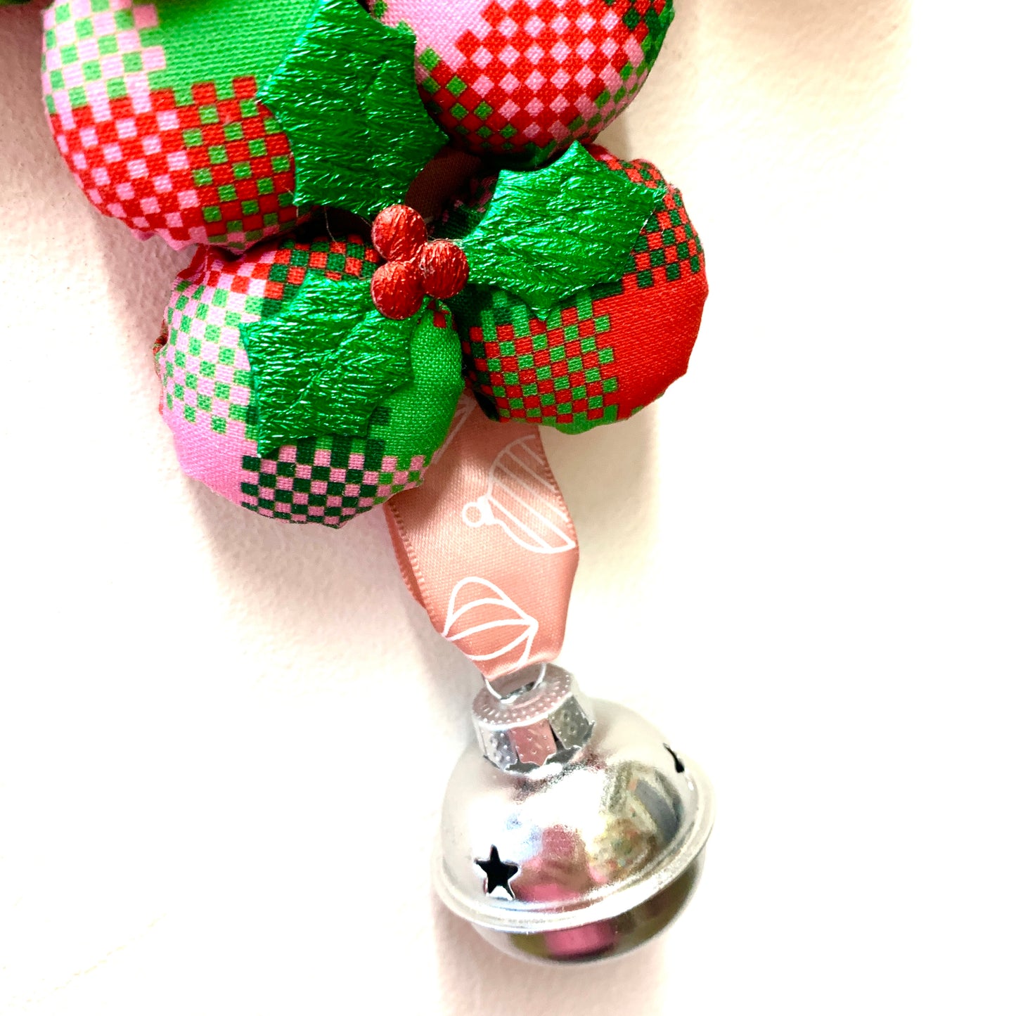 MUMMA WHOOPEE- "PINK PLAID"- SMALL BOTTLE TOP CHRISTMAS TREE WALL HANGING