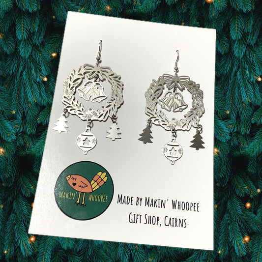 MAKIN' WHOOPEE - “SILVER WREATHS" MULTIPIECE DANGLE CHRISTMAS EARRINGS