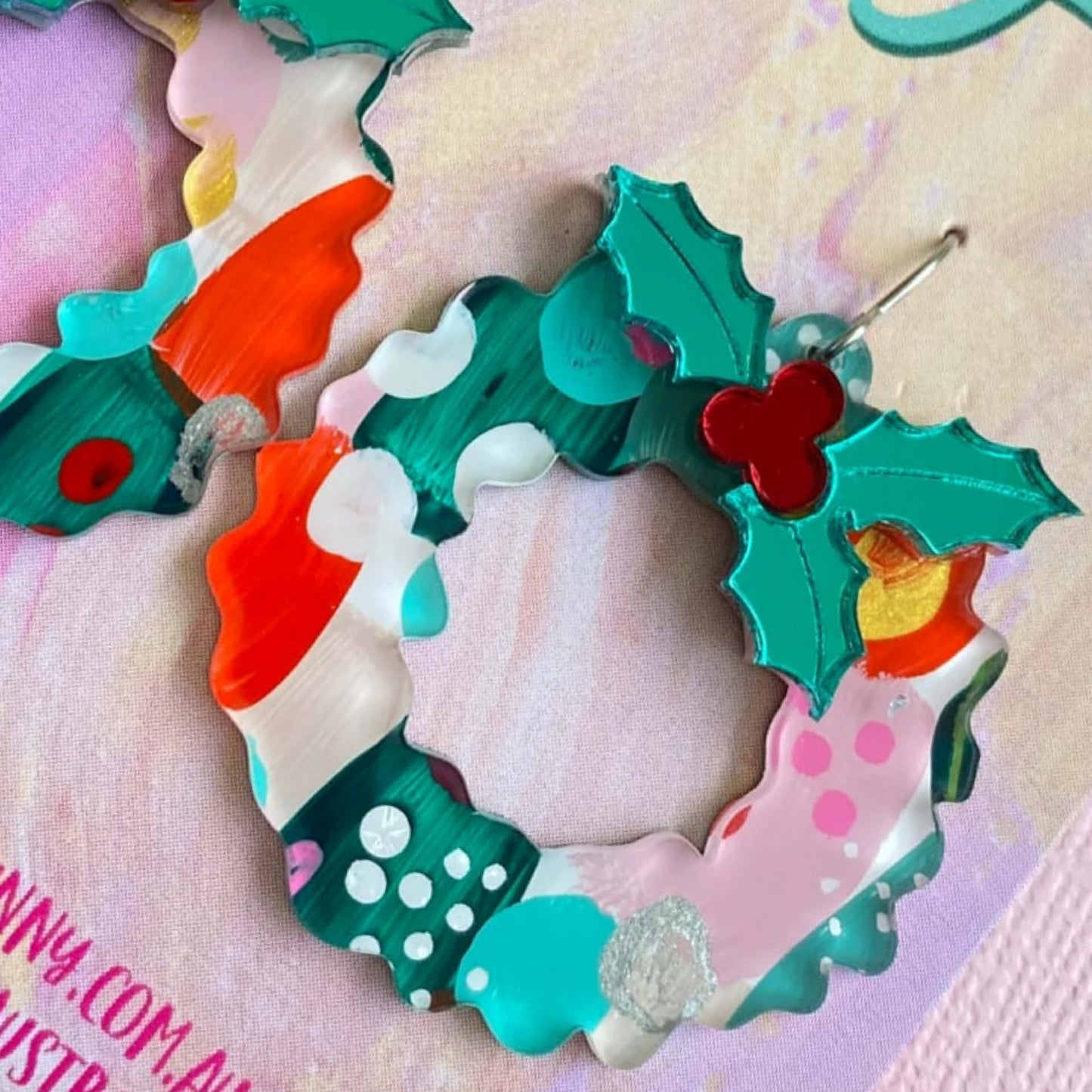DAISY AND BUNNY - HANDPAINTED CHRISTMAS WREATHS