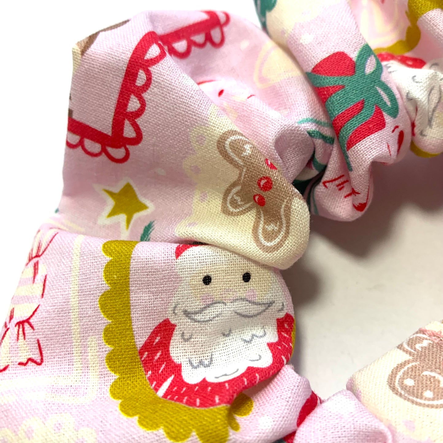MUMMA WHOOPEE - Jumbo "Christmas Cameo" Scrunchies