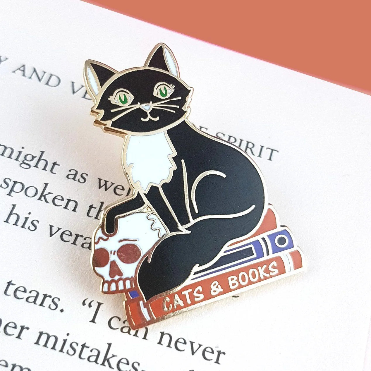 JUBLY-UMPH - "Cats and Books"- Lapel Pin
