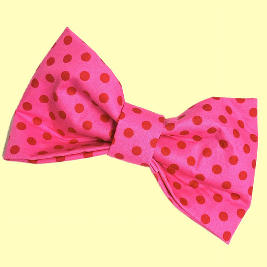 BEAUS AND BANDITS - DOGGY BOW TIE -DOTTY RED ON PINK - LARGE