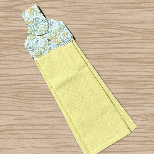 OH SEW ROSY: Hanging Towels - Bee Wattle (Scenic Route print)
