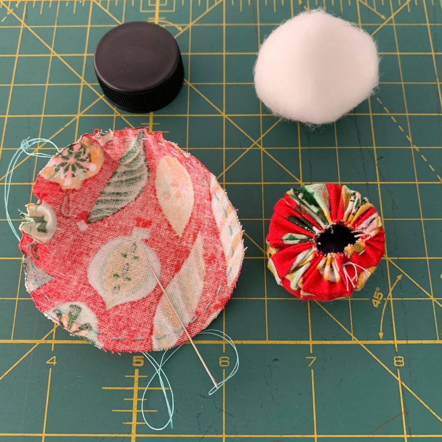 MUMMA WHOOPEE- "WHITE CHRISTMAS"- LARGE BOTTLE TOP CHRISTMAS TREE WALL HANGING (Copy)